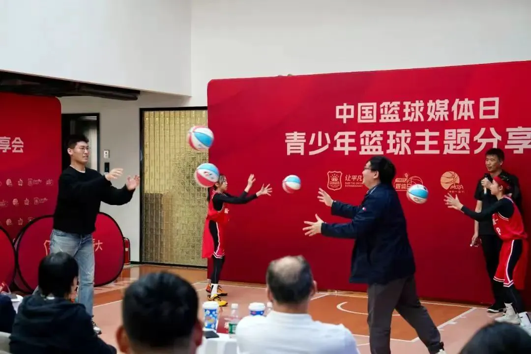 篮球防守训练中如何提高体能和耐力_1